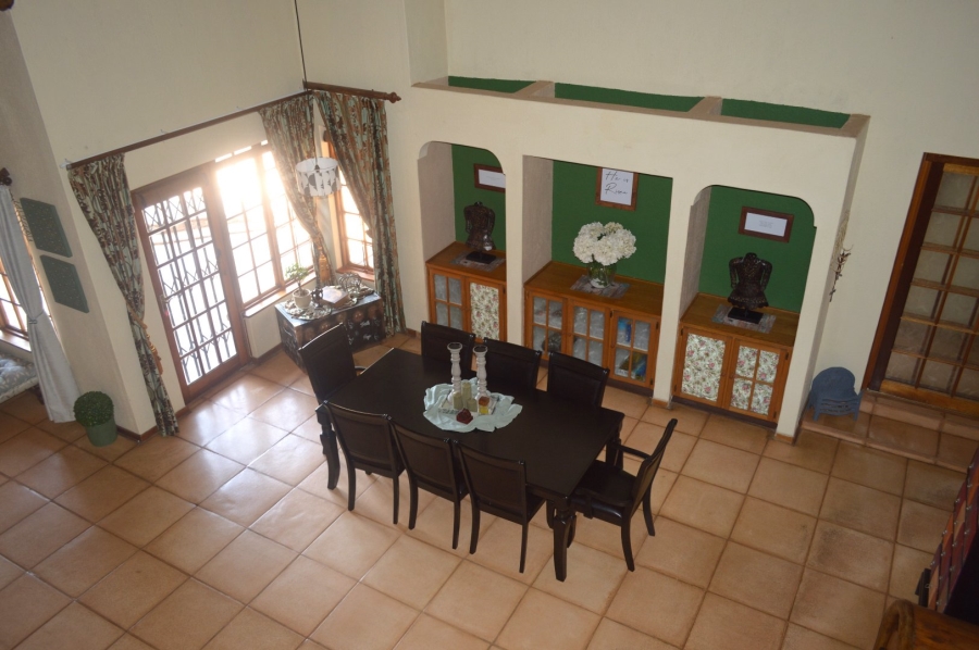 5 Bedroom Property for Sale in Wilkoppies North West